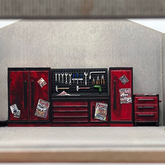 1:64 4pc Weathered Garage Tool Storage