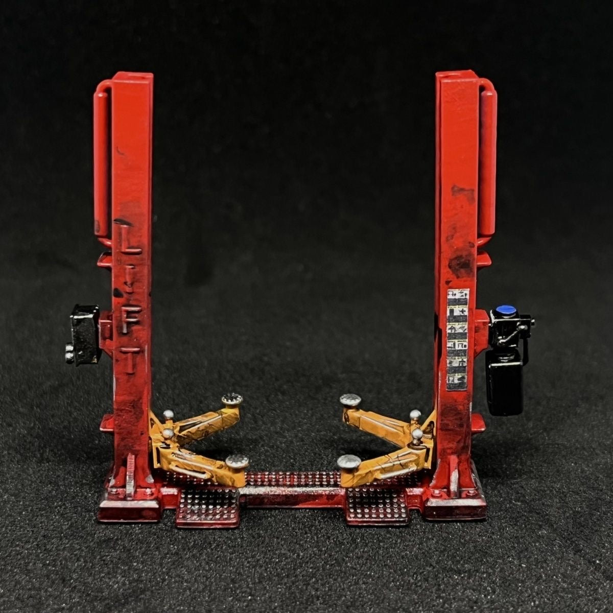 Weathered adjustable Dual Post Lift